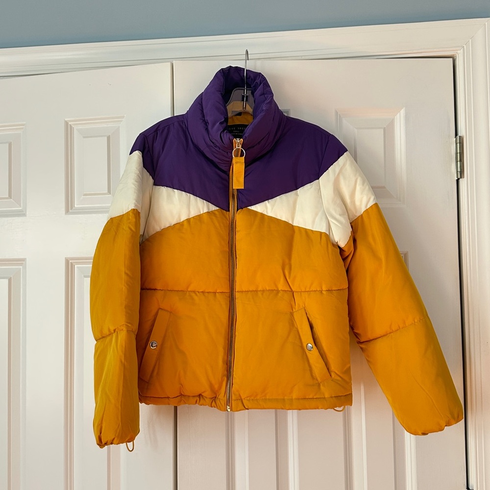 Los Angeles Lakers Colored Puffer Jacket with Drawstring Waist and Snap Pockets